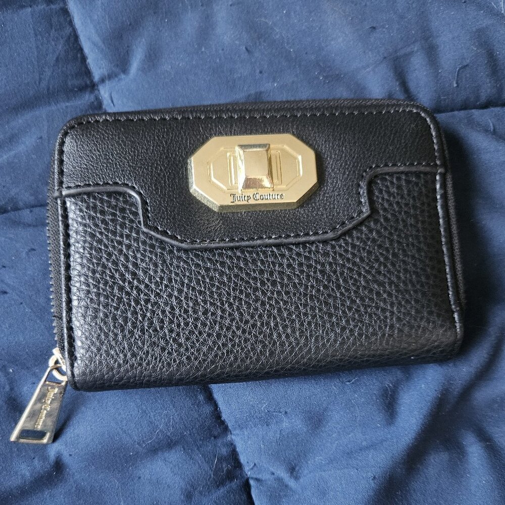 Juicy Couture Gothic Love Me Not Wallet Black Pebbled 5.25" x 4" Zip Around